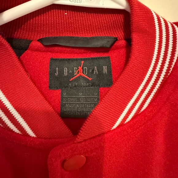 Jordan Kids Letter Varsity Jacket M Red White Black detail - Picture 3 of 5